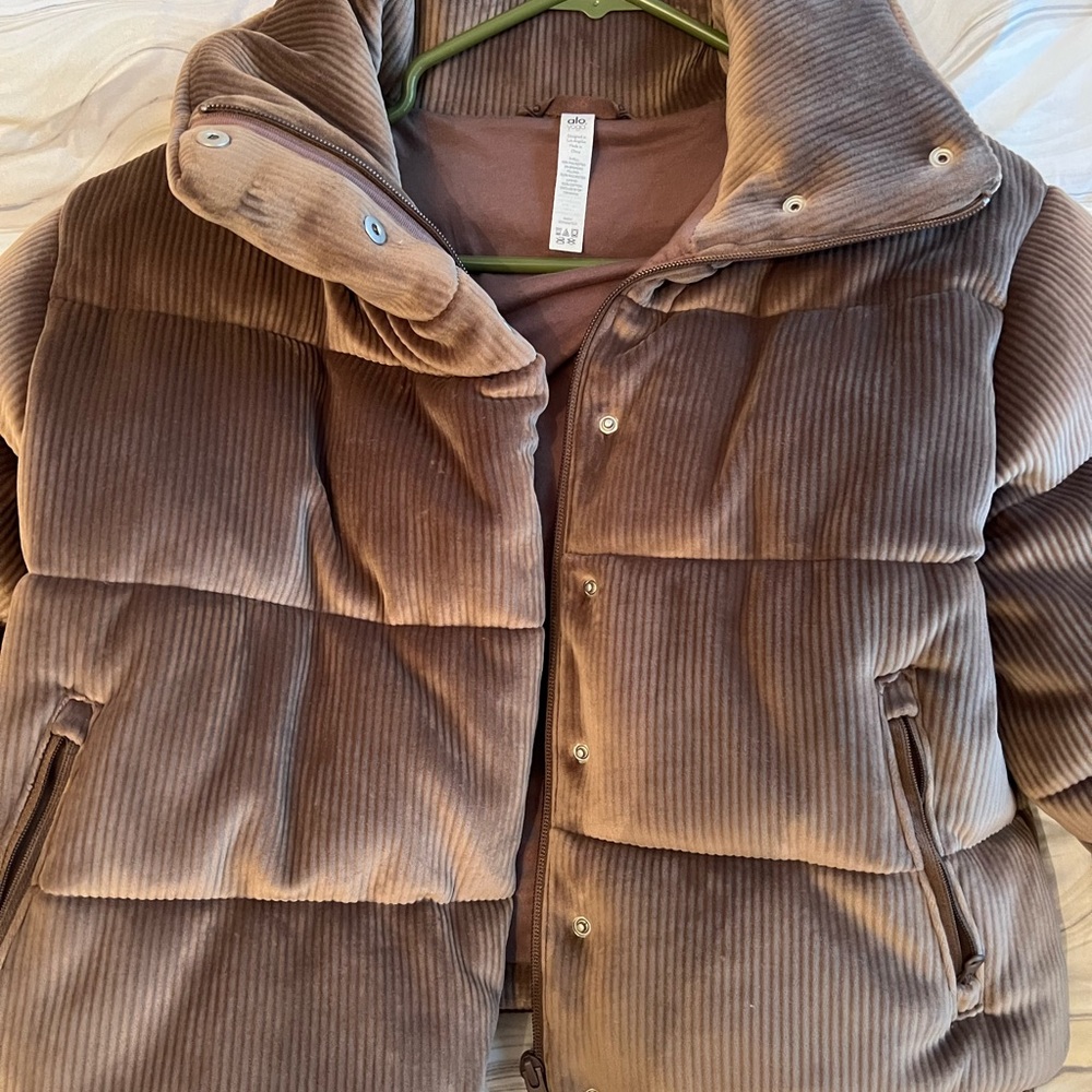 ALO YOGA NEW PUFFER JACKET BROWN VELVET